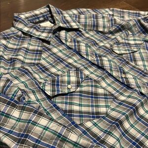 Wrangler Blue and Green Plaid Button-Down Shirt